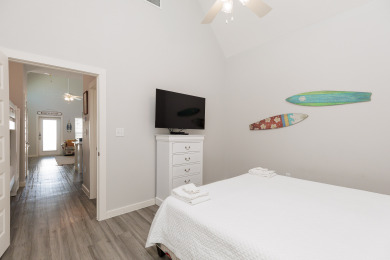 Lake House Bring Your Pups Pet-Friendly Townhome Near the Surf and Sand, , on Gulf of Mexico - Corpus Christi in Texas - Lakehouse Vacation Rental - Lake Home for rent on LakeHouseVacations.com