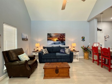 Lake House Charming home wa resort pool, pirate playground, & a short walk to the beach, , on Gulf of Mexico - Corpus Christi in Texas - Lakehouse Vacation Rental - Lake Home for rent on LakeHouseVacations.com