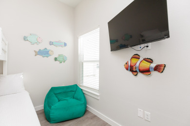Lake House Catch the Wave to Your Pet-Friendly Beachside Escape, , on Gulf of Mexico - Corpus Christi in Texas - Lakehouse Vacation Rental - Lake Home for rent on LakeHouseVacations.com