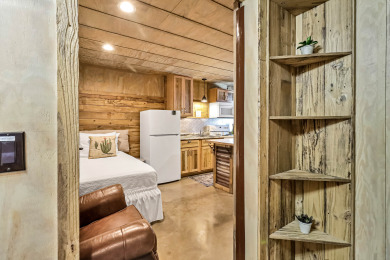 Lake House Quaint cabin super close to the marina, restaurants and activities!, , on Gulf of Mexico - Aransas Bay in Texas - Lakehouse Vacation Rental - Lake Home for rent on LakeHouseVacations.com