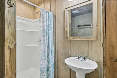 Lake House Quaint cabin super close to the marina, restaurants and activities!, , on Gulf of Mexico - Aransas Bay in Texas - Lakehouse Vacation Rental - Lake Home for rent on LakeHouseVacations.com
