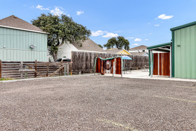 Lake House Quaint cabin super close to the marina, restaurants and activities!, , on Gulf of Mexico - Aransas Bay in Texas - Lakehouse Vacation Rental - Lake Home for rent on LakeHouseVacations.com