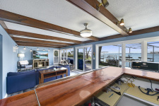 Lake House Lake Front On Lake Wawasee, Direct lakefront, wet bar, and bonus room, on Lake Wawasee in Indiana - Lakehouse Vacation Rental - Lake Home for rent on LakeHouseVacations.com