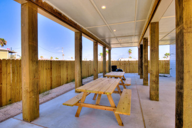 Lake House Stunning Home, Close to City Community Pool, Boat Parking! , , on Gulf of Mexico - Port Aransas in Texas - Lakehouse Vacation Rental - Lake Home for rent on LakeHouseVacations.com