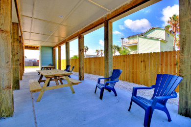 Lake House Stunning Home, Close to City Community Pool, Boat Parking! , , on Gulf of Mexico - Port Aransas in Texas - Lakehouse Vacation Rental - Lake Home for rent on LakeHouseVacations.com