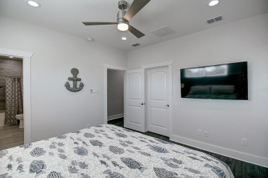 Lake House Stunning Home, Close to City Community Pool, Boat Parking! , , on Gulf of Mexico - Port Aransas in Texas - Lakehouse Vacation Rental - Lake Home for rent on LakeHouseVacations.com