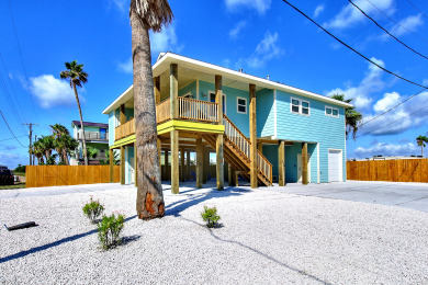 Lake House Stunning Home, Close to City Community Pool, Boat Parking! , , on Gulf of Mexico - Port Aransas in Texas - Lakehouse Vacation Rental - Lake Home for rent on LakeHouseVacations.com
