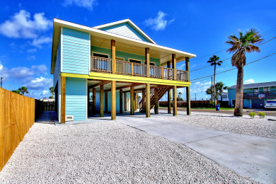 Lake House Stunning Home, Close to City Community Pool, Boat Parking! , , on Gulf of Mexico - Port Aransas in Texas - Lakehouse Vacation Rental - Lake Home for rent on LakeHouseVacations.com