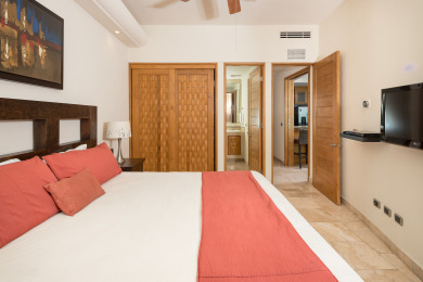 Lake House La Vida Fina Beachview, pool, and beach access from this luxury Tessoro unit, , on  in Sonora - Lakehouse Vacation Rental - Lake Home for rent on LakeHouseVacations.com