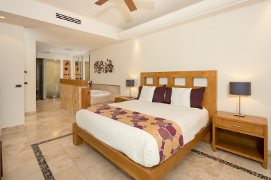 Lake House La Vida Fina Beachview, pool, and beach access from this luxury Tessoro unit, , on  in Sonora - Lakehouse Vacation Rental - Lake Home for rent on LakeHouseVacations.com