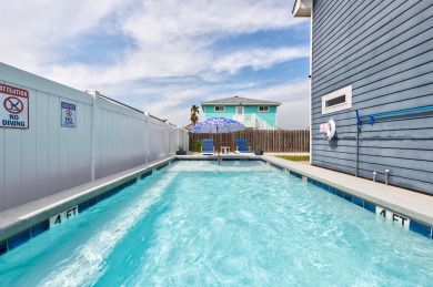 Lake House Private heated pool, boat parking, near the beach!, , on Gulf of Mexico - Port Aransas in Texas - Lakehouse Vacation Rental - Lake Home for rent on LakeHouseVacations.com