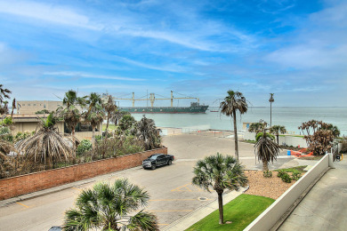 Lake House Watch the Ships go through the channel! Pool, Tennis Courts, Fishing!, , on Gulf of Mexico - Port Aransas in Texas - Lakehouse Vacation Rental - Lake Home for rent on LakeHouseVacations.com