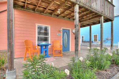 Lake House Beautiful private home! 1000 sq ft of decks Gameroom Community Pool Boardwalk, , on Gulf of Mexico - Port Aransas in Texas - Lakehouse Vacation Rental - Lake Home for rent on LakeHouseVacations.com