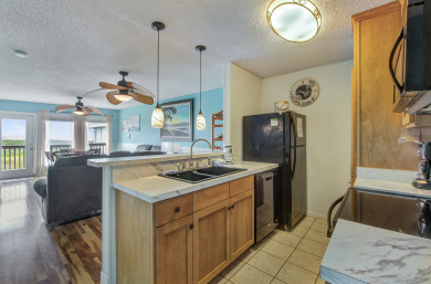 Lake House Great condo in the heart of Port Aransas! Heated Pool!, , on Gulf of Mexico - Port Aransas in Texas - Lakehouse Vacation Rental - Lake Home for rent on LakeHouseVacations.com
