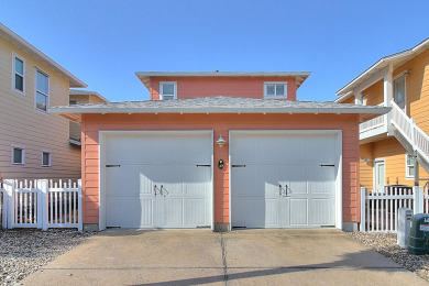 Lake House Amazing home, 2 Heated Pools, Gated Subdivision! Close to the Beach!, , on Gulf of Mexico - Port Aransas in Texas - Lakehouse Vacation Rental - Lake Home for rent on LakeHouseVacations.com
