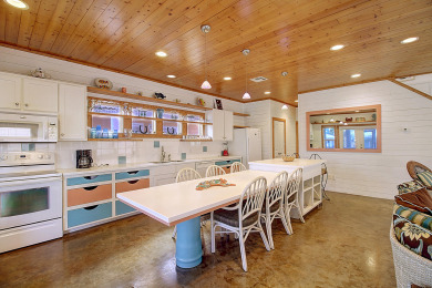 Lake House Amazing home, 2 Heated Pools, Gated Subdivision! Close to the Beach!, , on Gulf of Mexico - Port Aransas in Texas - Lakehouse Vacation Rental - Lake Home for rent on LakeHouseVacations.com