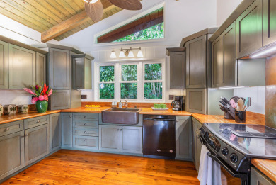 Lake House Hale Koolau Treehouse, Charming Getaway TVR #1018, , on  in Hawaii - Lakehouse Vacation Rental - Lake Home for rent on LakeHouseVacations.com