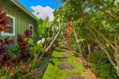 Lake House Hale Alaula, Elegant Hawaiian Home at exclusive Sunset Drive, , on Kauai - Princeville in Hawaii - Lakehouse Vacation Rental - Lake Home for rent on LakeHouseVacations.com