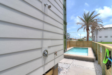 Lake House New Coastal Container Home! Pet friendly, Pool, walking distance to the beach, , on Gulf of Mexico - Port Aransas in Texas - Lakehouse Vacation Rental - Lake Home for rent on LakeHouseVacations.com