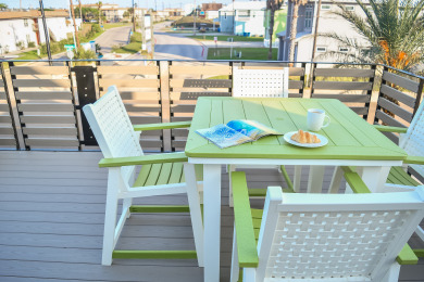 Lake House New Coastal Container Home! Pet friendly, Pool, walking distance to the beach, , on Gulf of Mexico - Port Aransas in Texas - Lakehouse Vacation Rental - Lake Home for rent on LakeHouseVacations.com