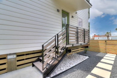 Lake House New Coastal Container Home! Pet friendly, Pool, walking distance to the beach, , on Gulf of Mexico - Port Aransas in Texas - Lakehouse Vacation Rental - Lake Home for rent on LakeHouseVacations.com