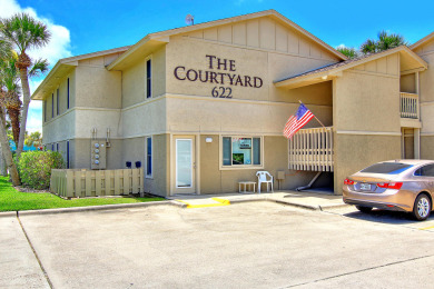 Lake House Cozy Getaway Near the Beach. Large heated pool! Only a block to the beach! , , on Gulf of Mexico - Port Aransas in Texas - Lakehouse Vacation Rental - Lake Home for rent on LakeHouseVacations.com