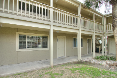Lake House Cozy Getaway Near the Beach. Large heated pool! Only a block to the beach! , , on Gulf of Mexico - Port Aransas in Texas - Lakehouse Vacation Rental - Lake Home for rent on LakeHouseVacations.com