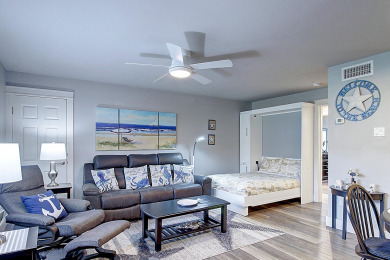 Lake House Cozy Getaway Near the Beach. Large heated pool! Only a block to the beach! , , on Gulf of Mexico - Port Aransas in Texas - Lakehouse Vacation Rental - Lake Home for rent on LakeHouseVacations.com