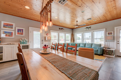 Lake House A tropical oasis Pet Friendly Community Pool Gas and Charcoal Grill, , on Gulf of Mexico - Port Aransas in Texas - Lakehouse Vacation Rental - Lake Home for rent on LakeHouseVacations.com