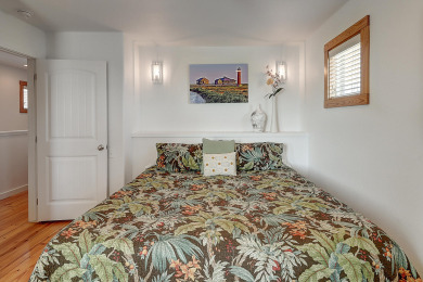 Lake House A tropical oasis Pet Friendly Community Pool Gas and Charcoal Grill, , on Gulf of Mexico - Port Aransas in Texas - Lakehouse Vacation Rental - Lake Home for rent on LakeHouseVacations.com