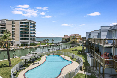Lake House Cozy condo - community pool, lighted fishing, pier boat slips, tennis anyone, , on Gulf of Mexico - Port Aransas in Texas - Lakehouse Vacation Rental - Lake Home for rent on LakeHouseVacations.com