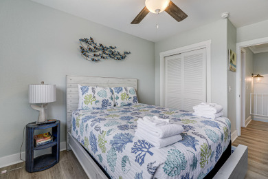 Lake House Cozy condo - community pool, lighted fishing, pier boat slips, tennis anyone, , on Gulf of Mexico - Port Aransas in Texas - Lakehouse Vacation Rental - Lake Home for rent on LakeHouseVacations.com