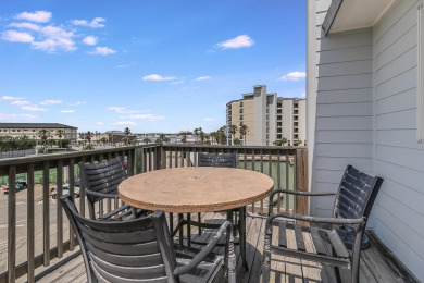 Lake House Cozy condo - community pool, lighted fishing, pier boat slips, tennis anyone, , on Gulf of Mexico - Port Aransas in Texas - Lakehouse Vacation Rental - Lake Home for rent on LakeHouseVacations.com