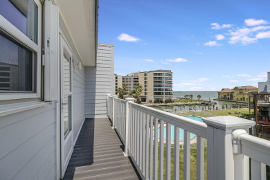 Lake House Cozy condo - community pool, lighted fishing, pier boat slips, tennis anyone, , on Gulf of Mexico - Port Aransas in Texas - Lakehouse Vacation Rental - Lake Home for rent on LakeHouseVacations.com