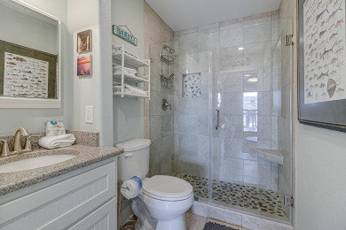 Lake House Cozy condo - community pool, lighted fishing, pier boat slips, tennis anyone, , on Gulf of Mexico - Port Aransas in Texas - Lakehouse Vacation Rental - Lake Home for rent on LakeHouseVacations.com