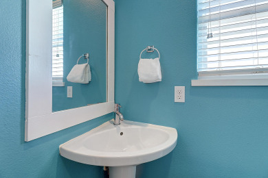 Lake House Pet friendly, 2 heated community pools, gated community, near the beach!, , on Gulf of Mexico - Port Aransas in Texas - Lakehouse Vacation Rental - Lake Home for rent on LakeHouseVacations.com