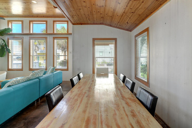 Lake House Pet friendly, 2 heated community pools, gated community, near the beach!, , on Gulf of Mexico - Port Aransas in Texas - Lakehouse Vacation Rental - Lake Home for rent on LakeHouseVacations.com