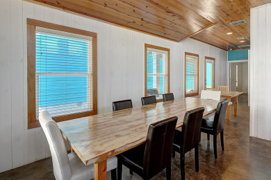 Lake House Pet friendly, 2 heated community pools, gated community, near the beach!, , on Gulf of Mexico - Port Aransas in Texas - Lakehouse Vacation Rental - Lake Home for rent on LakeHouseVacations.com