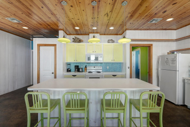 Lake House Pet friendly, 2 heated community pools, gated community, near the beach!, , on Gulf of Mexico - Port Aransas in Texas - Lakehouse Vacation Rental - Lake Home for rent on LakeHouseVacations.com