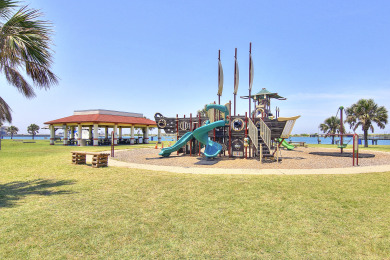 Lake House Spacious Pet-Friendly Home w2 Master Suites just Steps from the Beach!, , on Gulf of Mexico - Port Aransas in Texas - Lakehouse Vacation Rental - Lake Home for rent on LakeHouseVacations.com