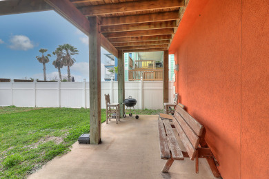 Lake House Spacious Pet-Friendly Home w2 Master Suites just Steps from the Beach!, , on Gulf of Mexico - Port Aransas in Texas - Lakehouse Vacation Rental - Lake Home for rent on LakeHouseVacations.com