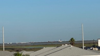 Lake House Spacious Pet-Friendly Home w2 Master Suites just Steps from the Beach!, , on Gulf of Mexico - Port Aransas in Texas - Lakehouse Vacation Rental - Lake Home for rent on LakeHouseVacations.com