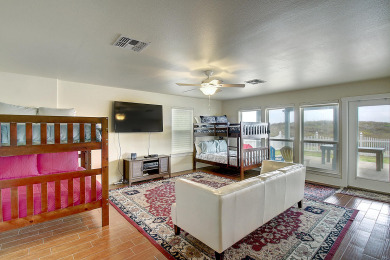 Lake House Gorgeous pet friendly home right on the beach! Heated Community Pool!, , on Gulf of Mexico - Port Aransas in Texas - Lakehouse Vacation Rental - Lake Home for rent on LakeHouseVacations.com