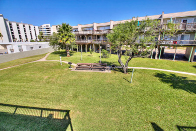Lake House Hidden gem just steps away from the community pool & private fishing pier!, , on Gulf of Mexico - Port Aransas in Texas - Lakehouse Vacation Rental - Lake Home for rent on LakeHouseVacations.com