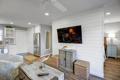 Lake House Hidden gem just steps away from the community pool & private fishing pier!, , on Gulf of Mexico - Port Aransas in Texas - Lakehouse Vacation Rental - Lake Home for rent on LakeHouseVacations.com