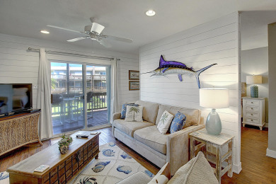 Lake House Beautifully updated condo, community pool, private fishing pier!, , on Gulf of Mexico - Port Aransas in Texas - Lakehouse Vacation Rental - Lake Home for rent on LakeHouseVacations.com