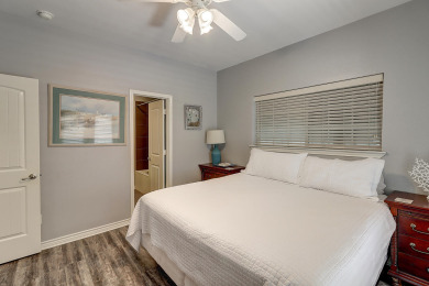 Lake House Short distance to the beach, community pool and hot tub!, , on Gulf of Mexico - Port Aransas in Texas - Lakehouse Vacation Rental - Lake Home for rent on LakeHouseVacations.com