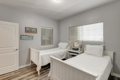 Lake House Short distance to the beach, community pool and hot tub!, , on Gulf of Mexico - Port Aransas in Texas - Lakehouse Vacation Rental - Lake Home for rent on LakeHouseVacations.com
