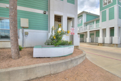 Lake House Short distance to the beach, community pool and hot tub!, , on Gulf of Mexico - Port Aransas in Texas - Lakehouse Vacation Rental - Lake Home for rent on LakeHouseVacations.com