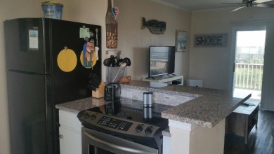 Lake House Hidden in the heart of Port A! Steps away from the pool & fishing pier, , on Gulf of Mexico - Port Aransas in Texas - Lakehouse Vacation Rental - Lake Home for rent on LakeHouseVacations.com